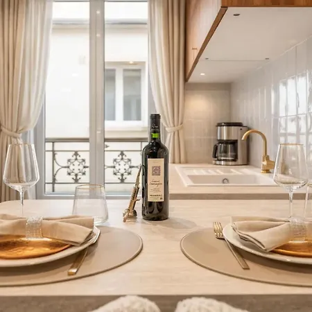 Lovely studio near Montparnasse station Appartamento *