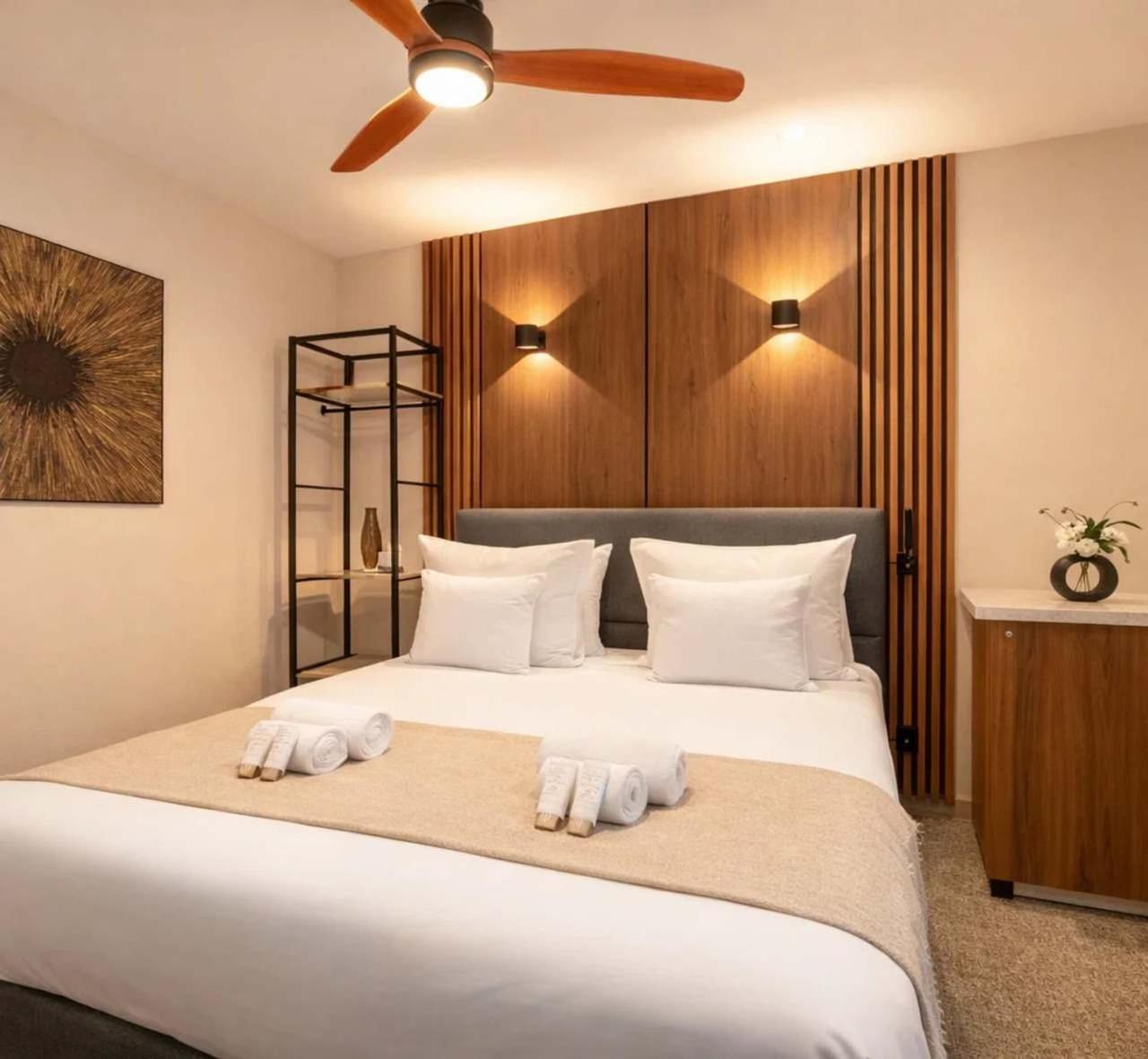 Lovely studio near Montparnasse station Parigi